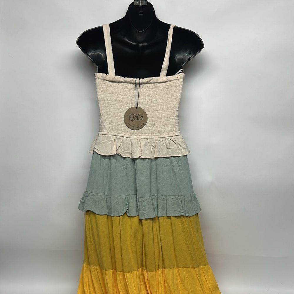 Colorful Tiered Maxi Dress Aaron and Amber size medium NWT - Picture 5 of 7